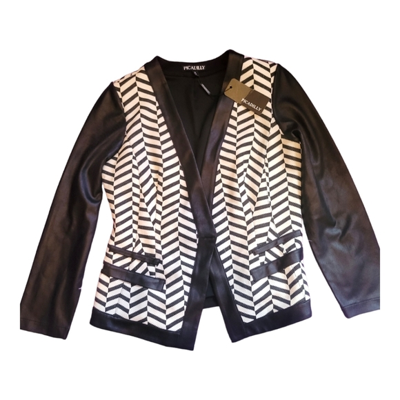 Beautiful Picadily jacket and skirt - Picture 5 of 12